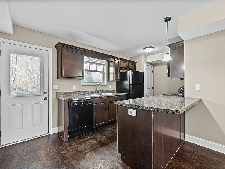 1766 Spring Water Dr #C — Photo 7