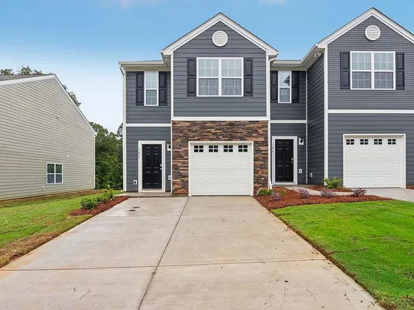 750 Wagon Cross Ct, York, SC 29745