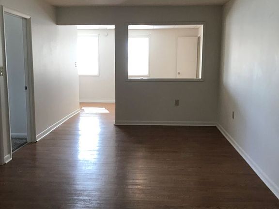 3rd image of 1339 Fairview Ave APT G