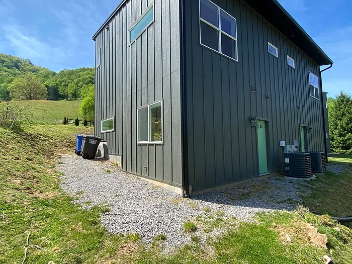45 Appalachian Trl — Photo 14