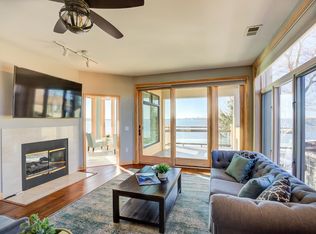 3939 Monona Dr APT 302, Monona, WI 53716