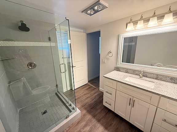 5th image of 235 Avenida Aragon APT B