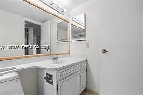 9220 S Hollybrook Lake Dr #208 — Photo 12