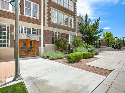 100 Broadway Blvd NE APT 304, Albuquerque, NM, 87102
