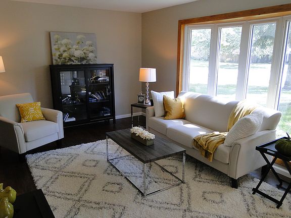 5th image of 121 Heritage Dr