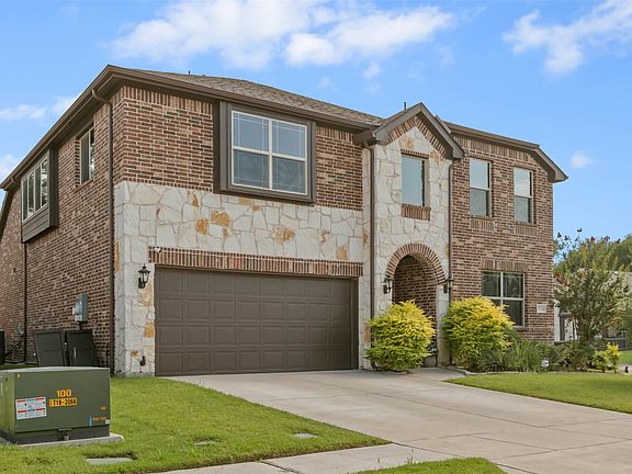 2nd image of 570 Stanton Ln