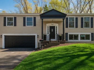 212 S River Rd, Naperville, IL, 60540