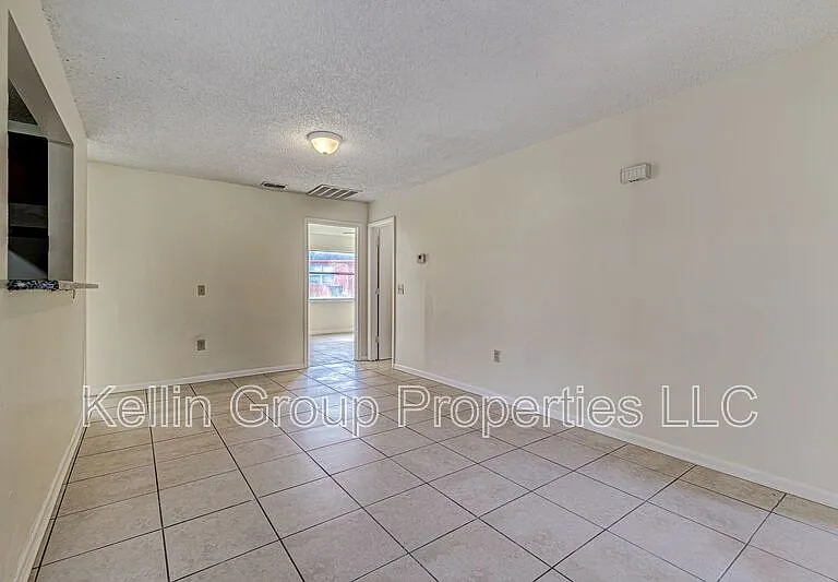 860 Fox Lake Dr — Photo 9