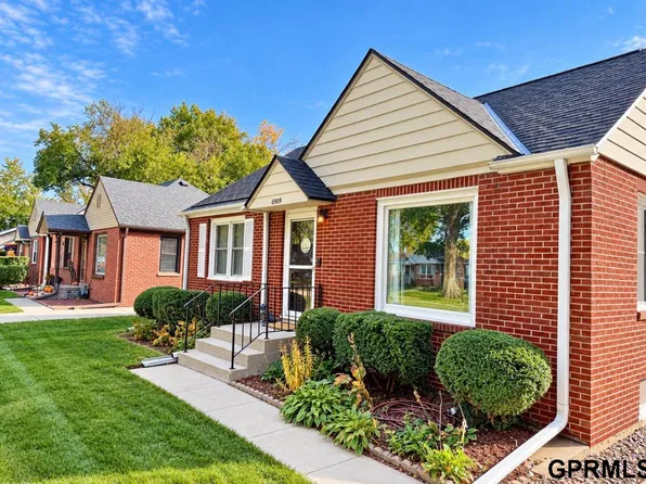 6909 Morrill Ave, Lincoln, NE 68507