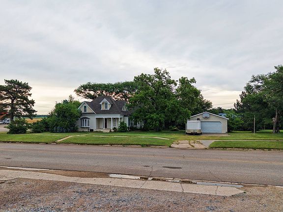 3rd image of 332 N Main St