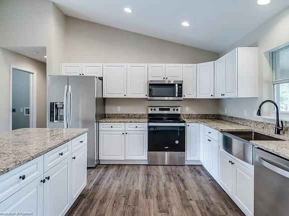 5th image of 7101 Shasta Daisy Blvd