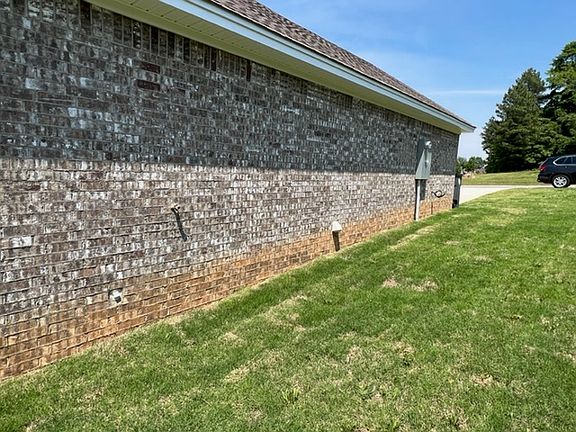 3rd image of 609 Wycliffe Dr