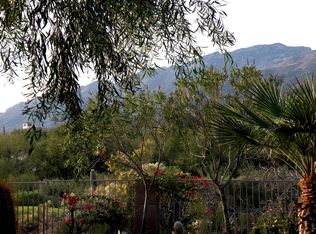 5135 N Pinnacle Point Dr, Tucson, AZ 85749