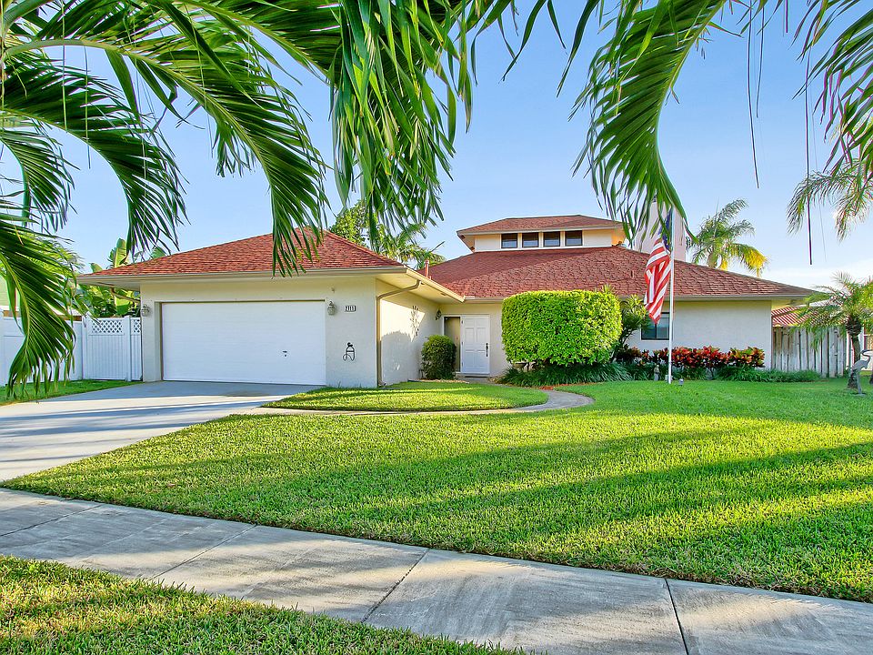 1st image of 2711 Starwood Cir
