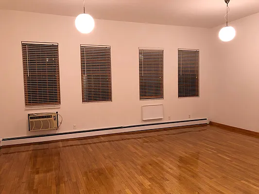 Rented by Urban Real Estate Property Group Inc | media 16