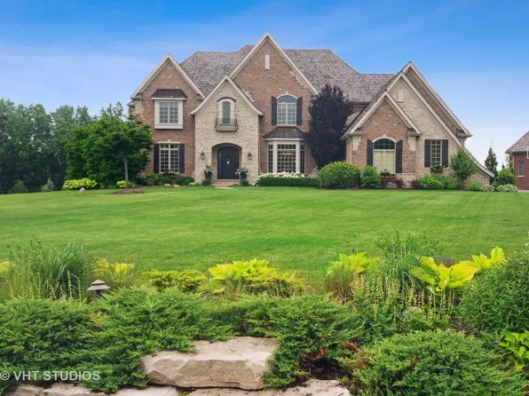 20062 W Old Meadow Trl, Lake Zurich, IL 60047