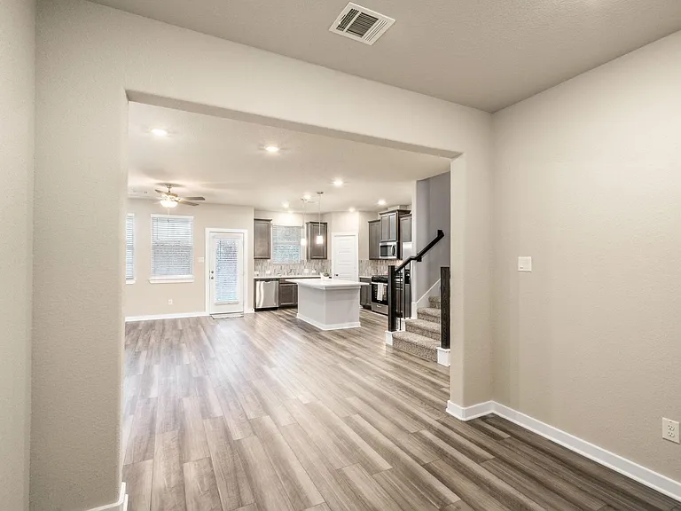 8209 Rising Stream Dr — Photo 8