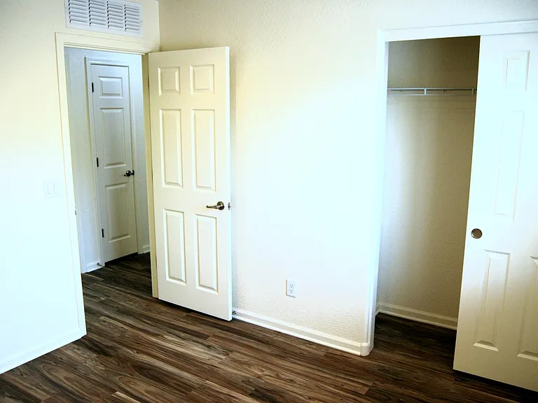 2515 E Electra Ln — Photo 20