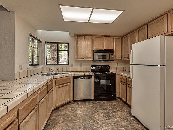 5th image of 107 Mill Creek Cir