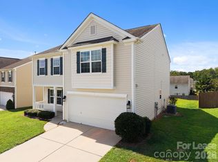 2873 Village Center Dr, Dallas, NC 28034