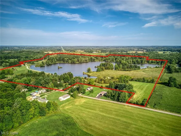 3365 Lake Rockwell Rd, Ravenna, OH 44266