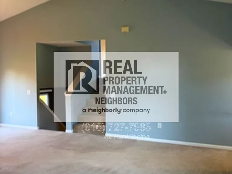 1636 Northbend Dr NE — Photo 10