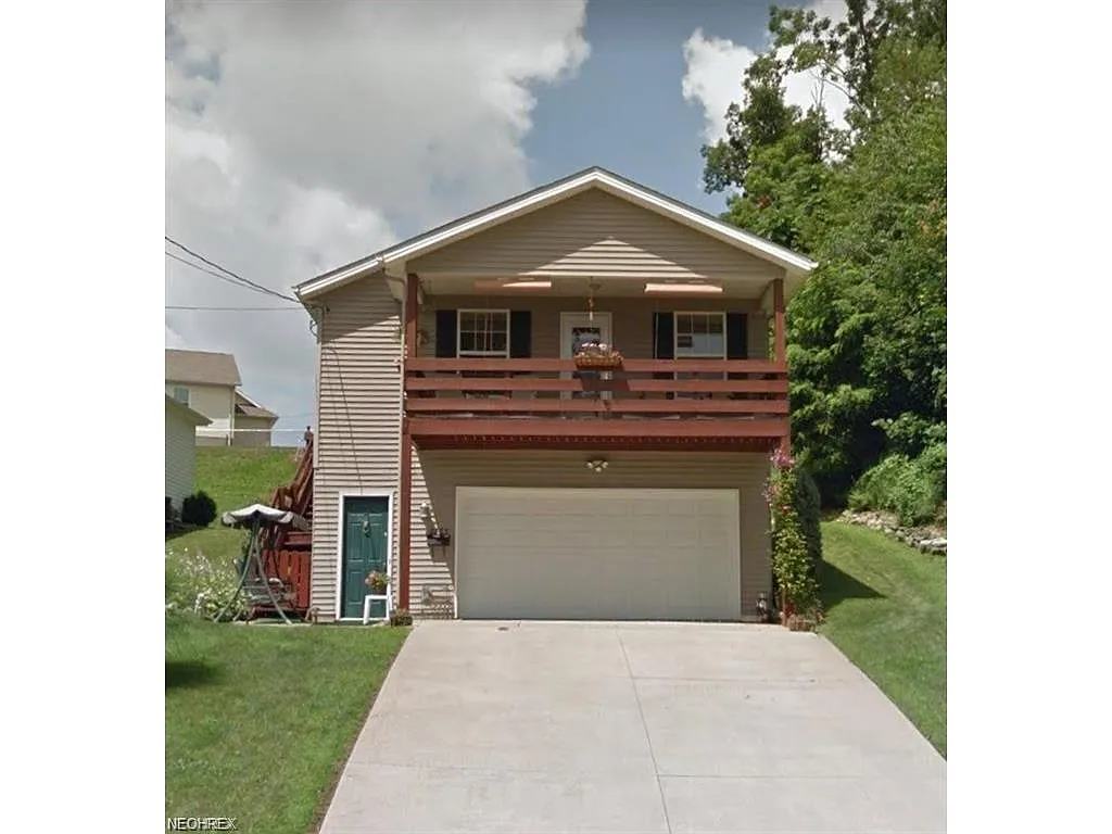2683 Saint Elmo Ave NE photo 1