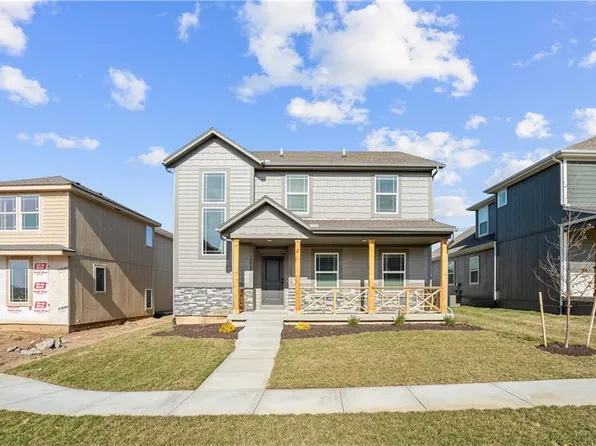 16869 W 164th Ct, Olathe, KS 66062