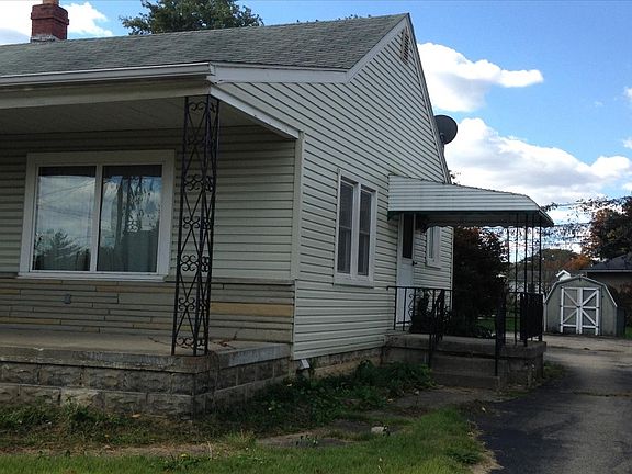 3rd image of 632 Vine St