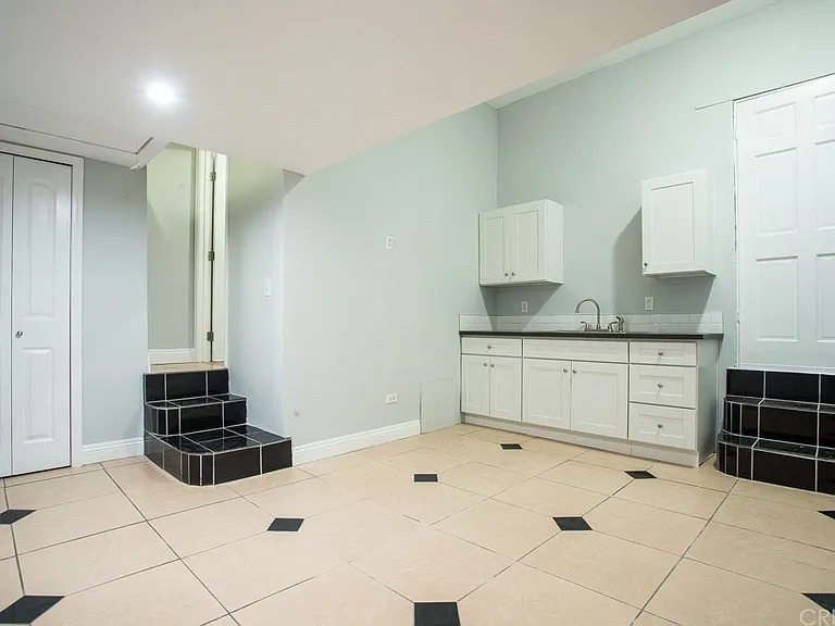 3514 Raymond Ave #2 — Photo 6