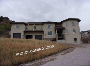 5674 Country Club Dr, Larkspur, CO 80118