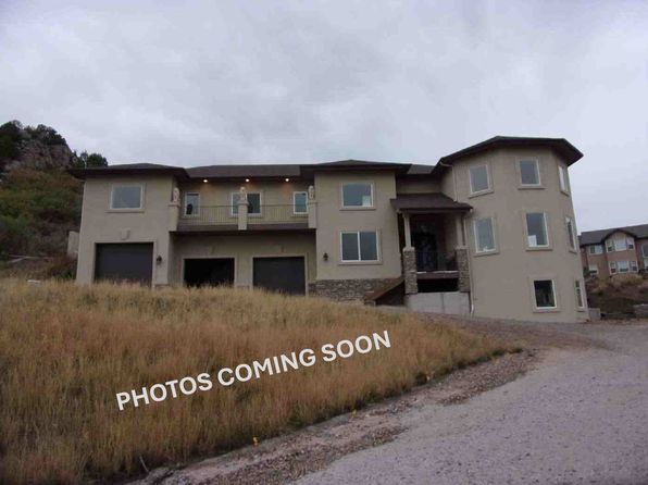 5674 Country Club Dr