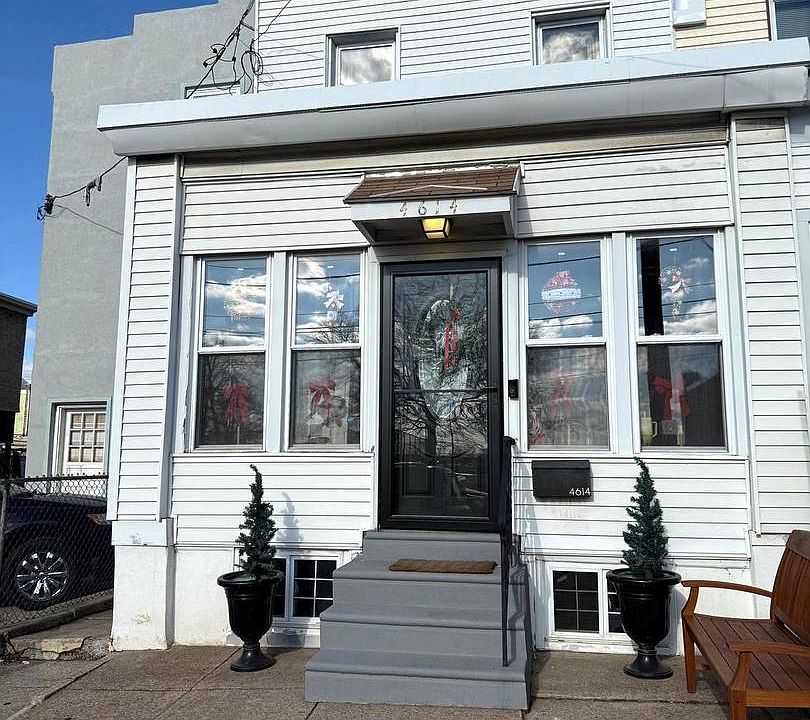 1st image of 4614 Richmond St