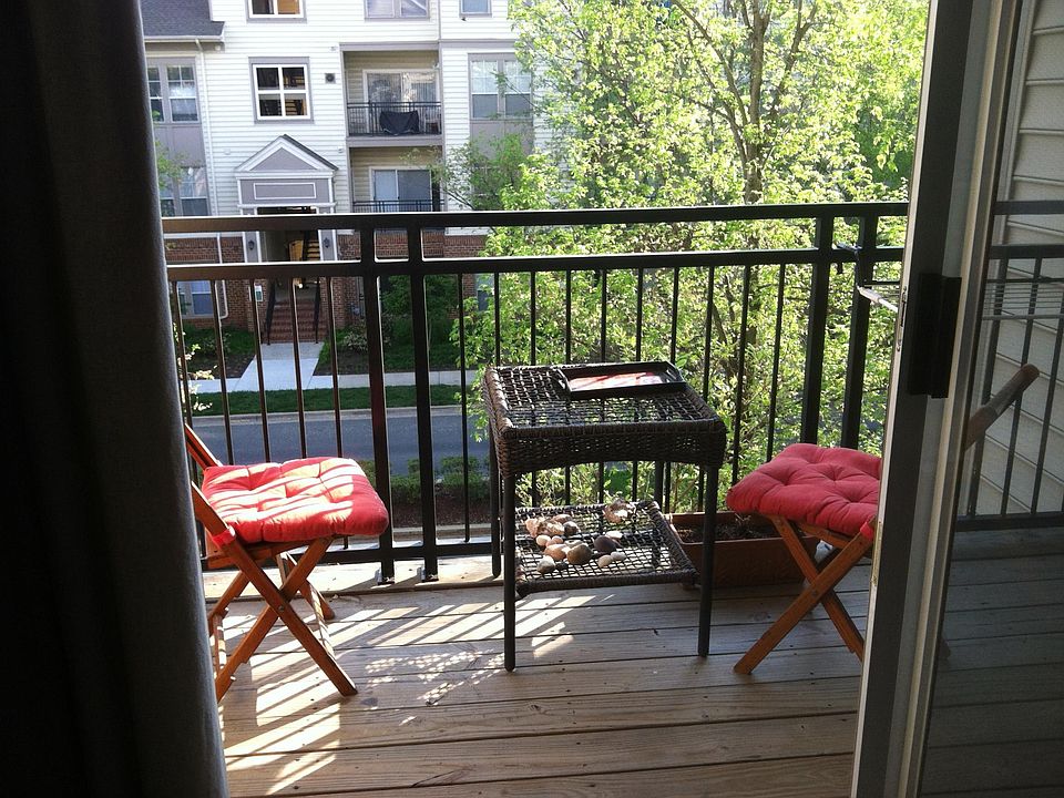 balcony (direct sun in the morning)