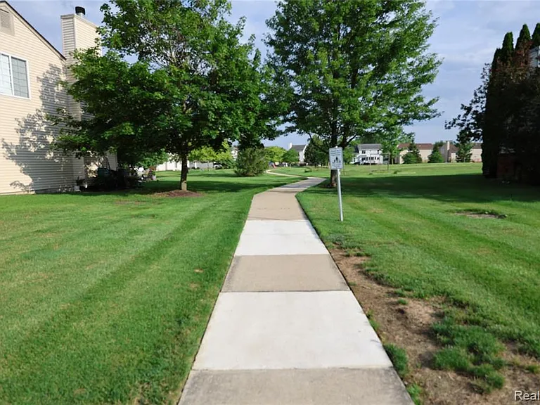3361 Milcroft Ct — Photo 57