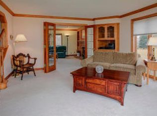 N65W14545 Redwood Dr, Menomonee Falls, WI 53051