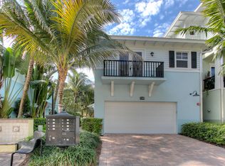 228 S Latitude Cir, Delray Beach, FL 33483