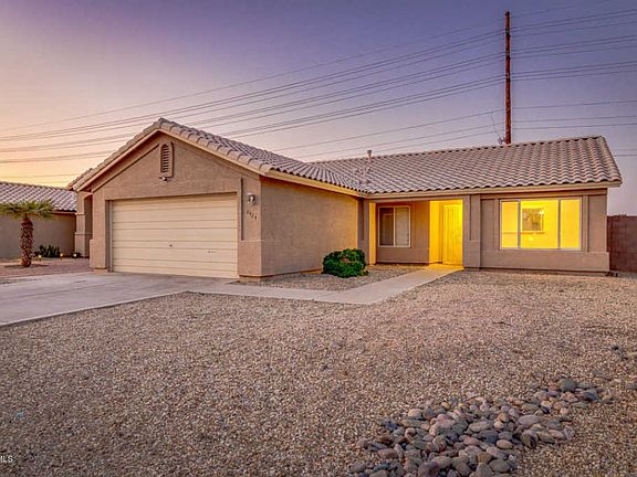 3rd image of 8424 W Dahlia Dr