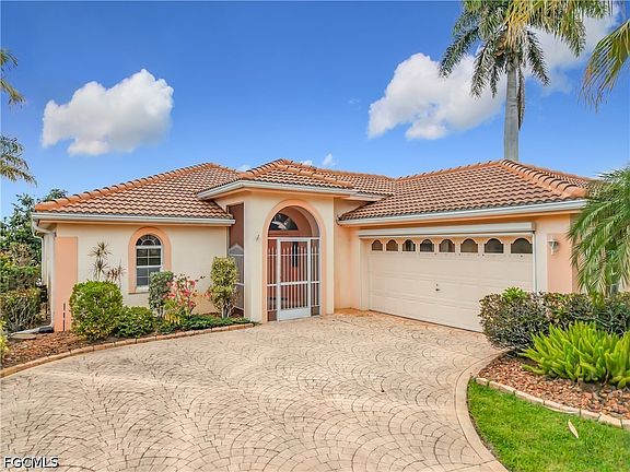 2nd image of 2181 Rio Nuevo Dr
