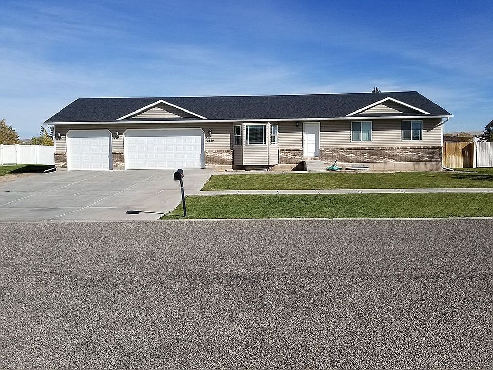 1st image of 2830 N Sunlight Dr