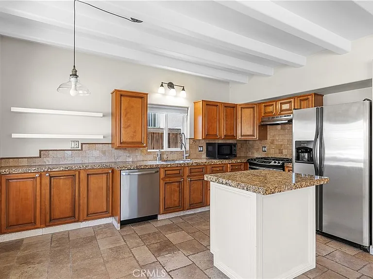 33965 Malaga Dr — Photo 8
