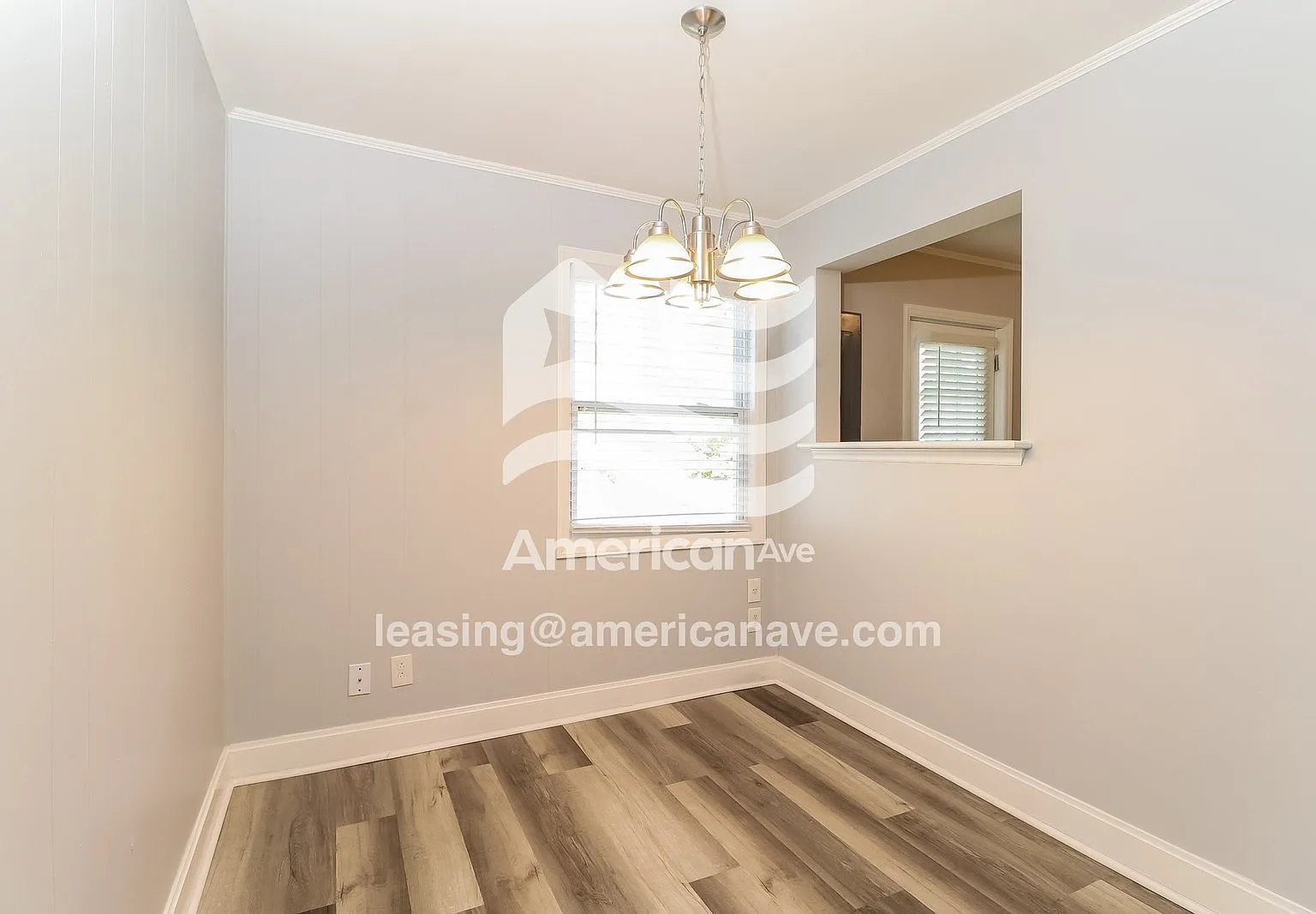 3 bed, 1.0 bath, 1289 sqft, $1,294 — Photo 3