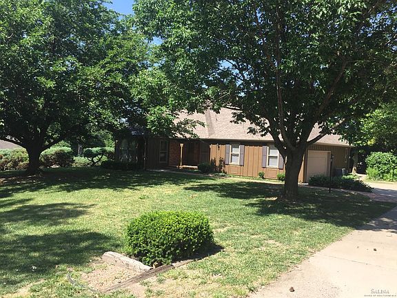 2nd image of 624 Uppermill Hgts Dr