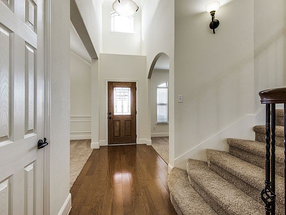 2nd image of 5025 Still Meadow Ln