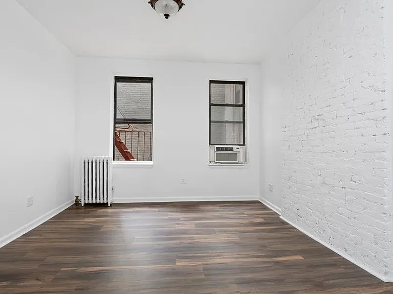 172 Delancey St #4B — Photo 3