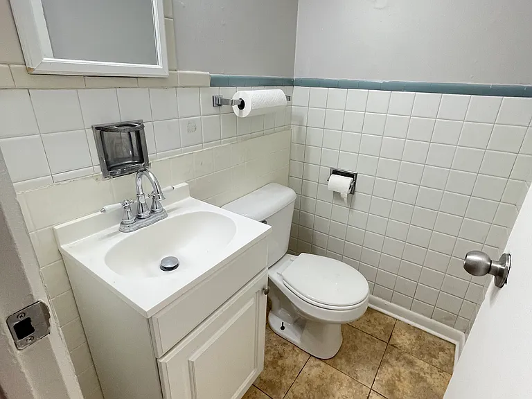 9136 N Lawler Ave #2 — Photo 8