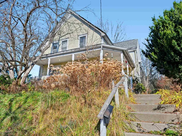 17 Cable Street, Barre City, VT 05641