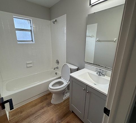 4th image of 8514 N Dixon Ave