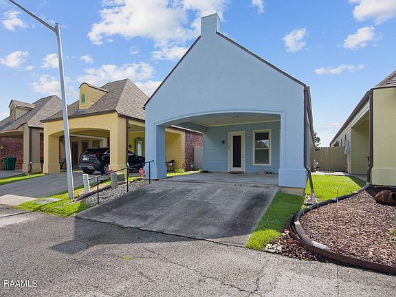 2nd image of 407 Floridian Ln