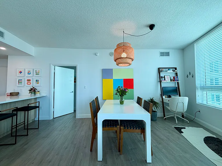 1900 N Bayshore Dr #2019 — Photo 8